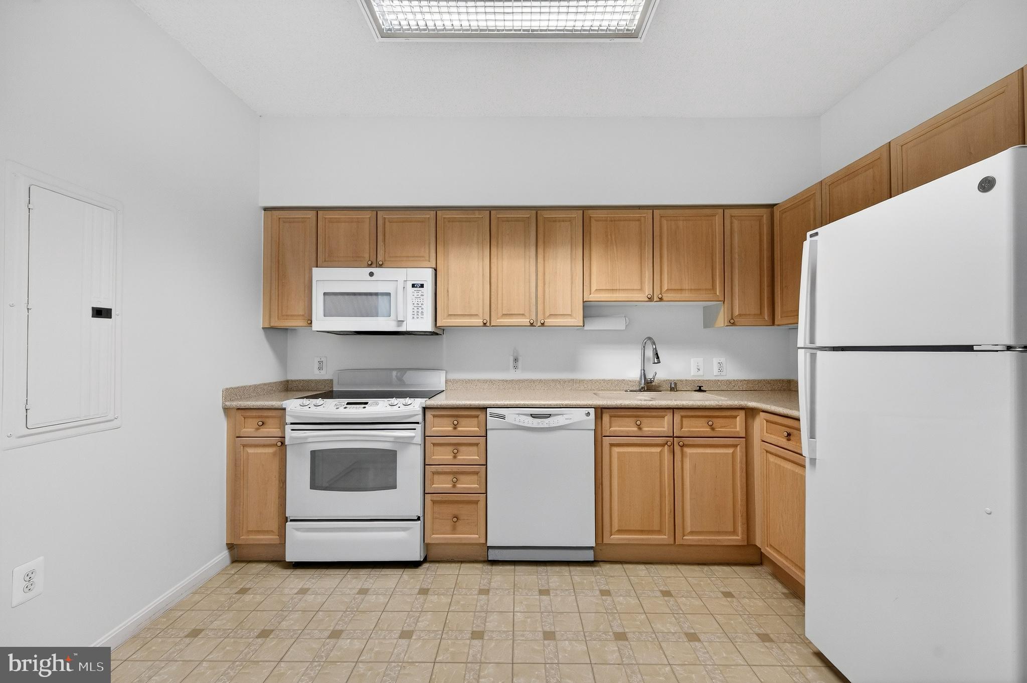 LANSDOWNE WOODS - Residential