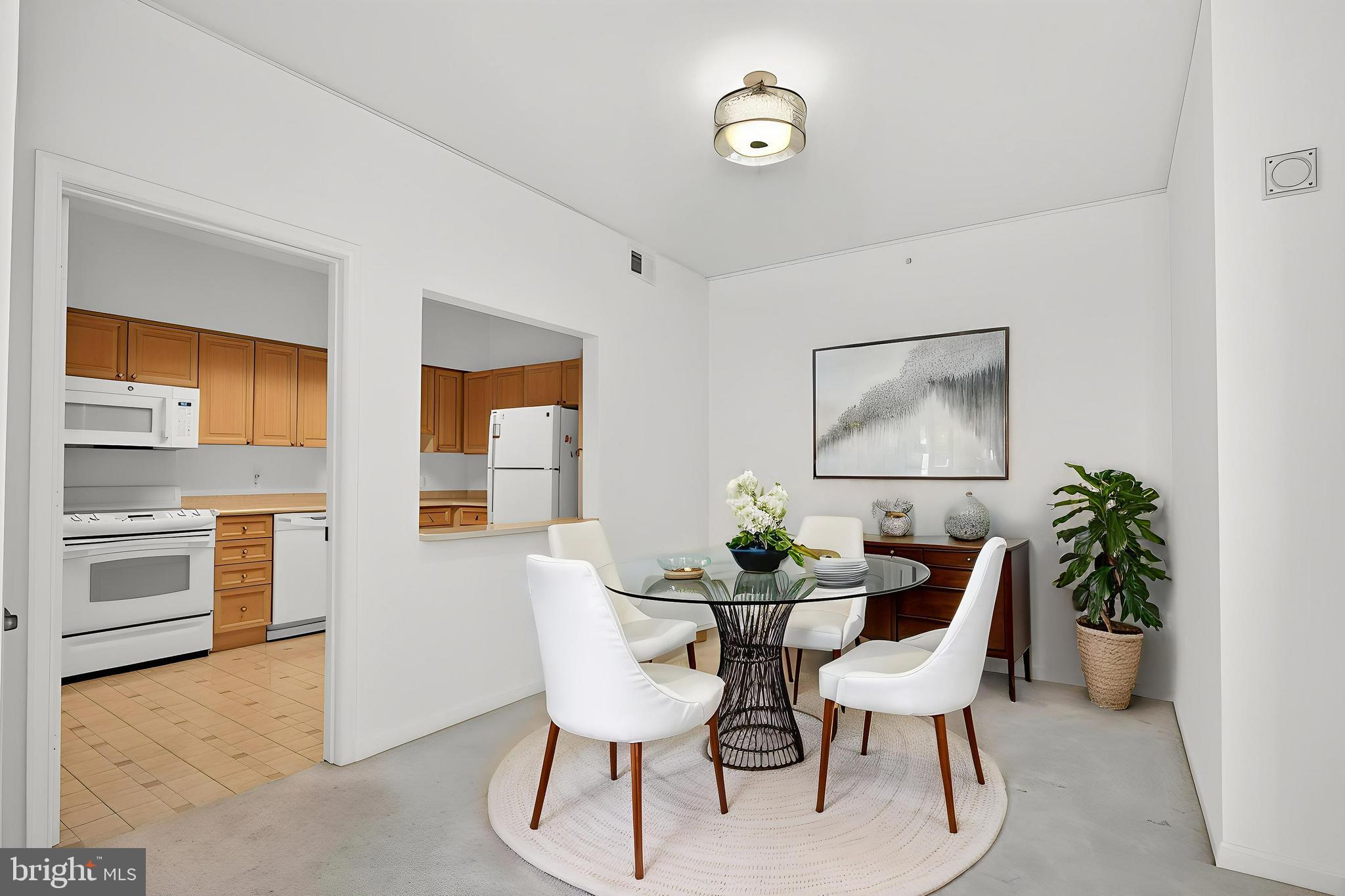 LANSDOWNE WOODS - Residential