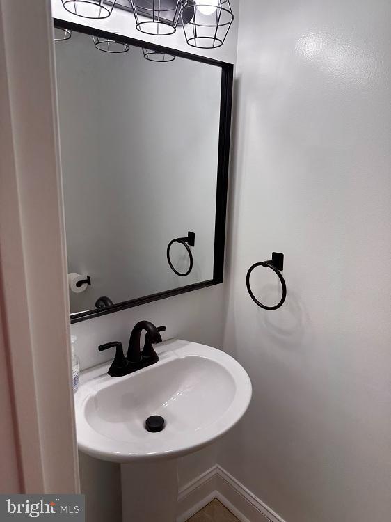 HILLCREST TOWNE - Residential