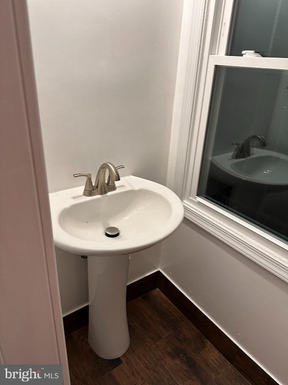 HILLCREST TOWNE - Residential