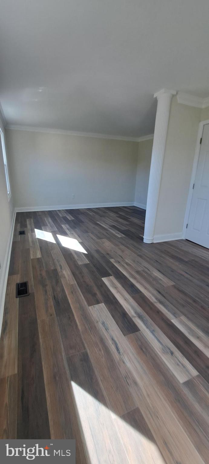 HILLCREST TOWNE - Residential