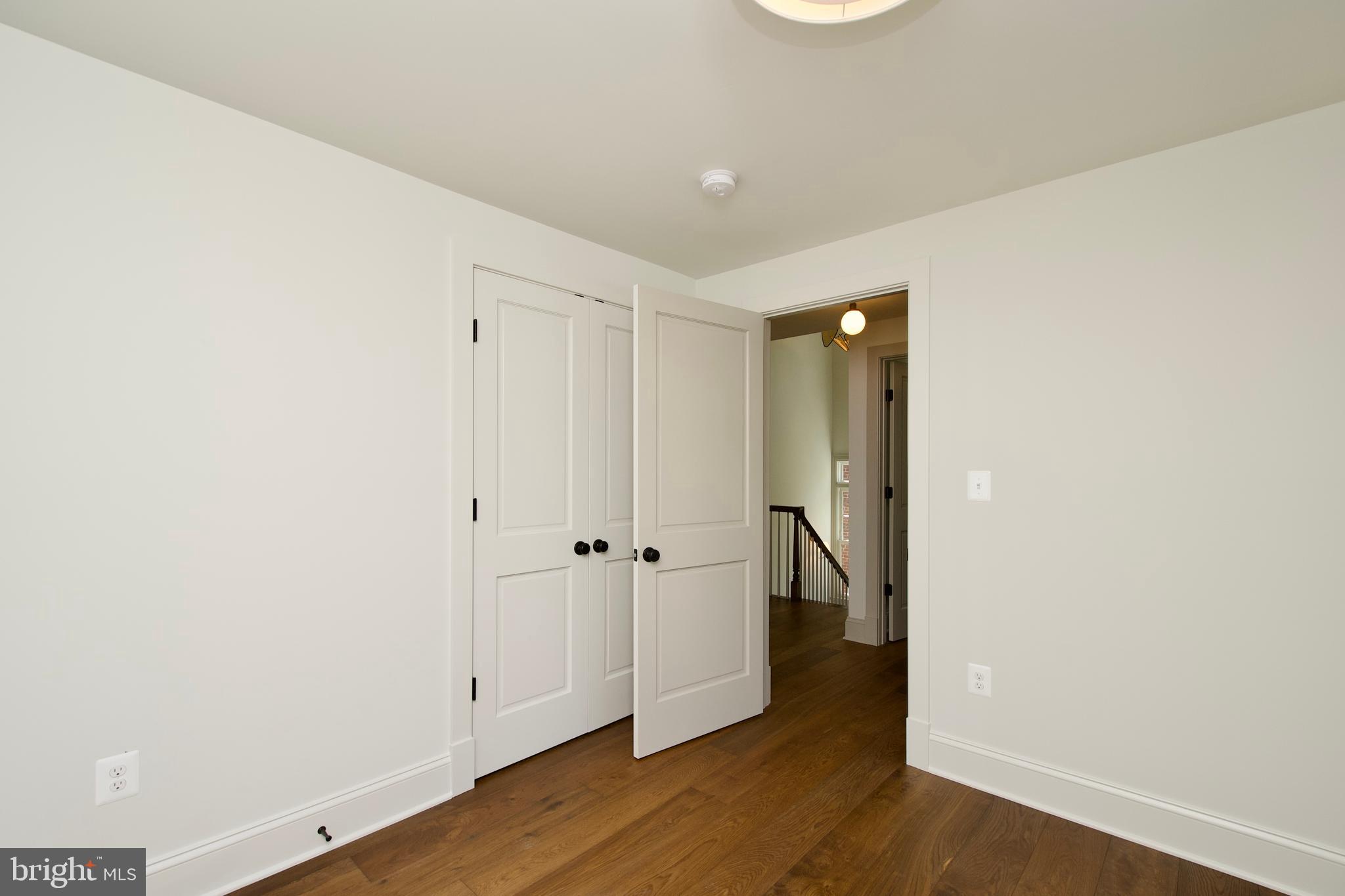 DEL RAY - Residential