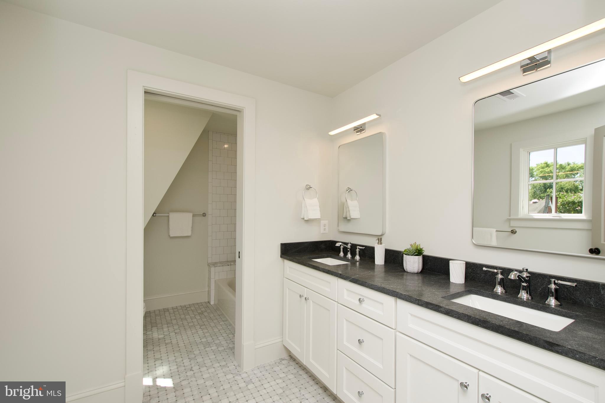 DEL RAY - Residential