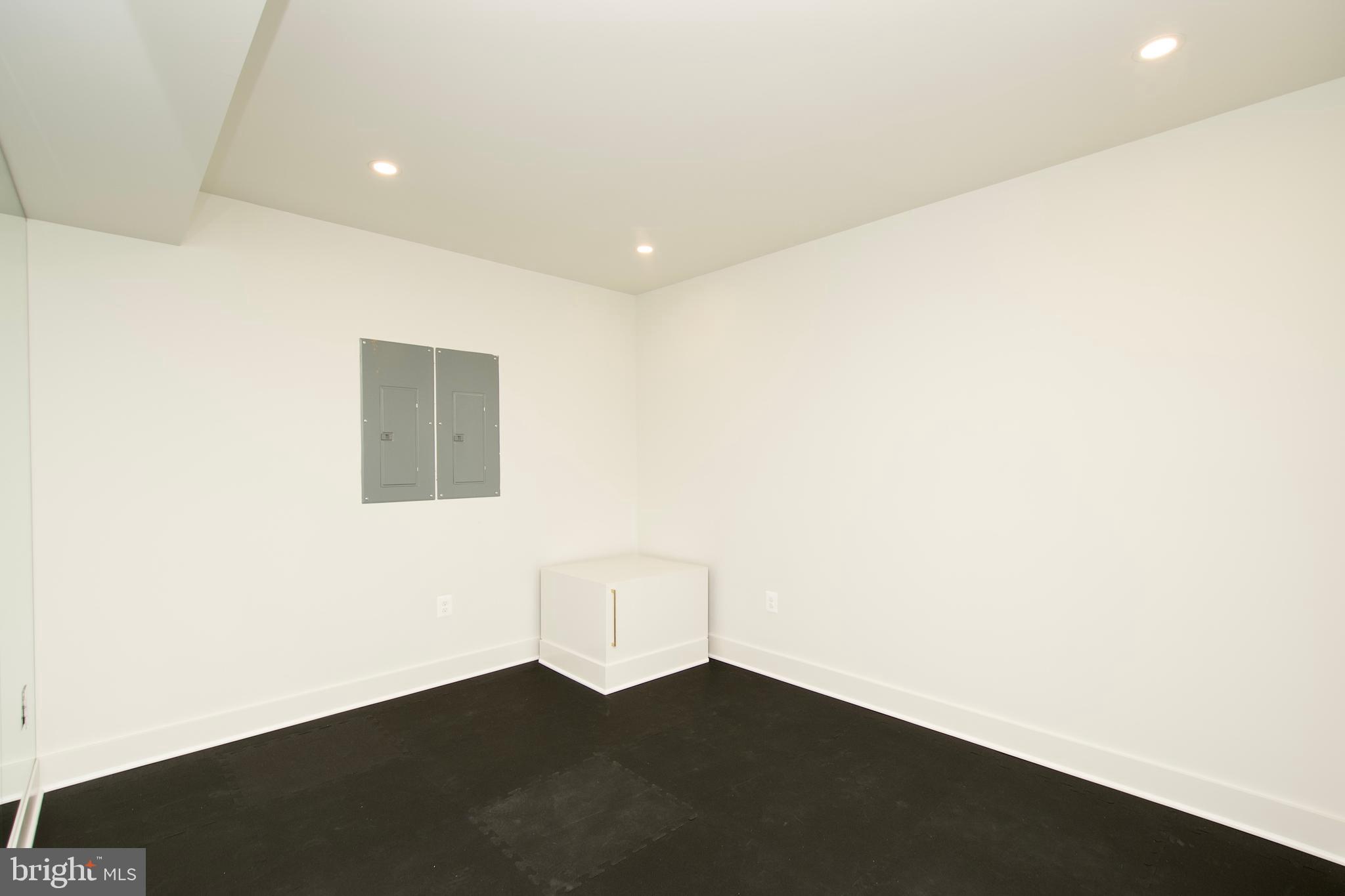 DEL RAY - Residential