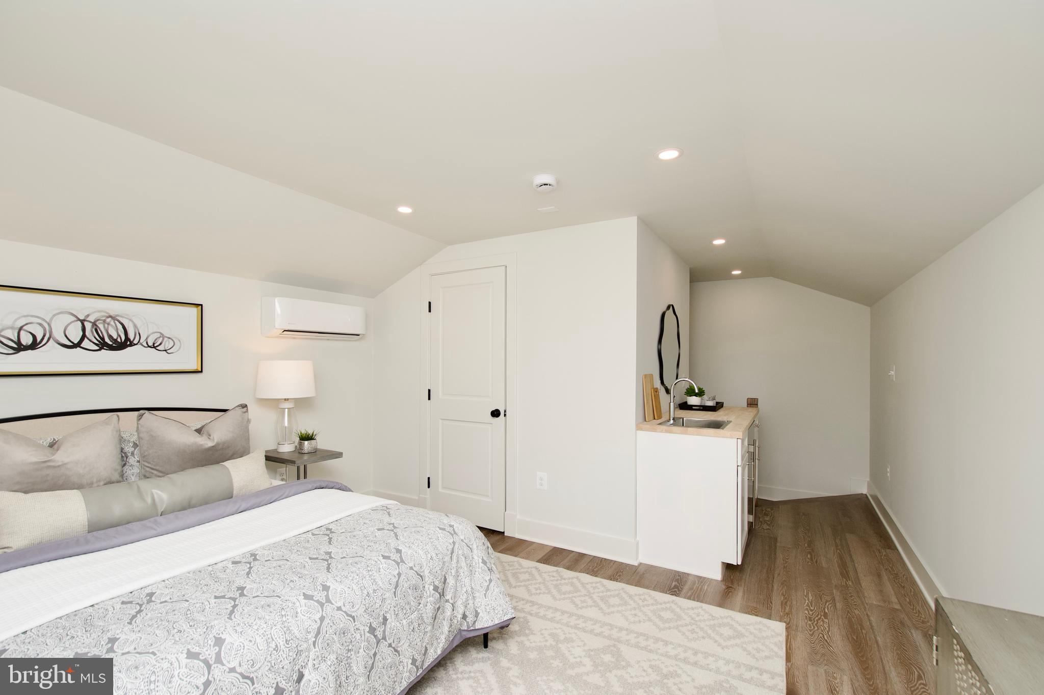 DEL RAY - Residential