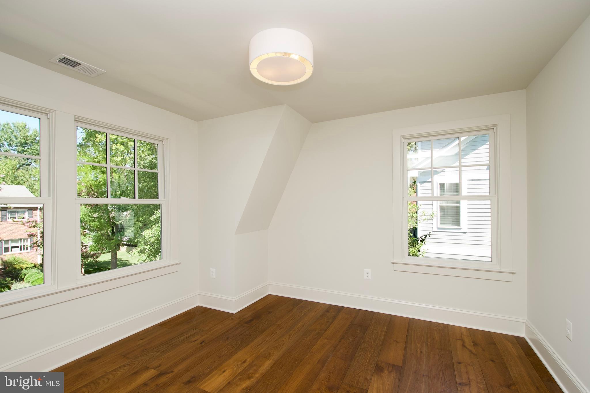 DEL RAY - Residential