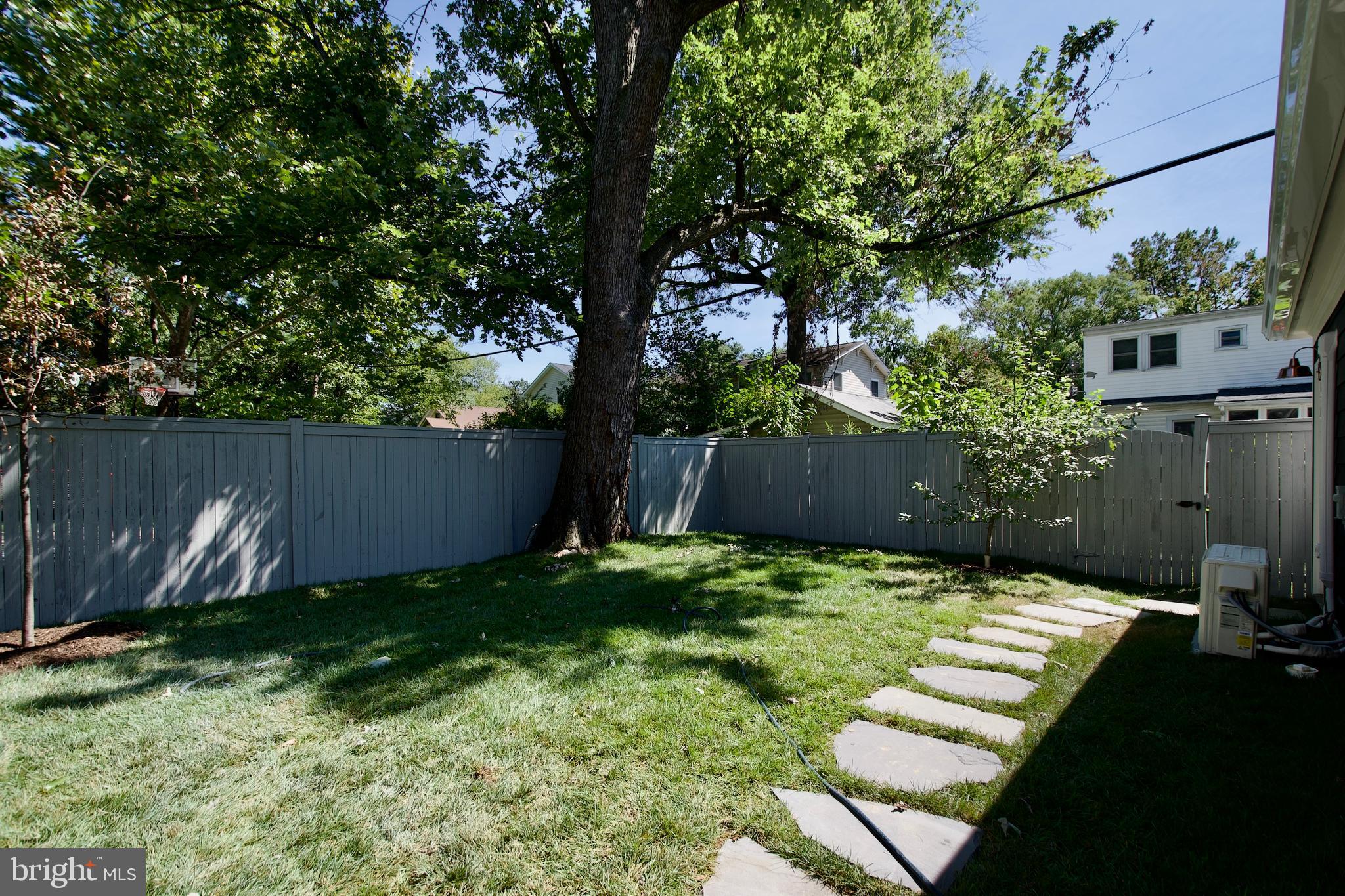 DEL RAY - Residential