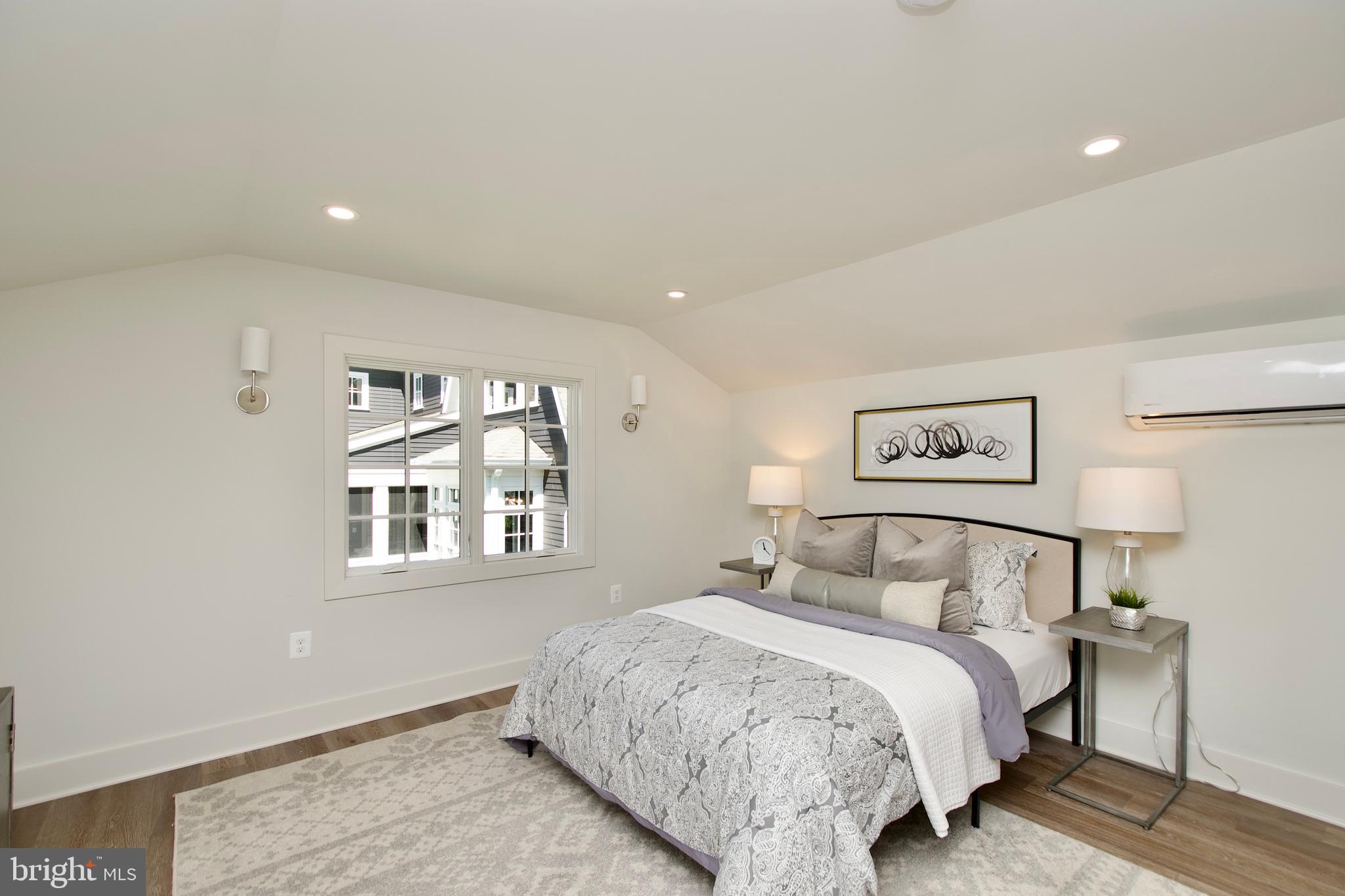 DEL RAY - Residential