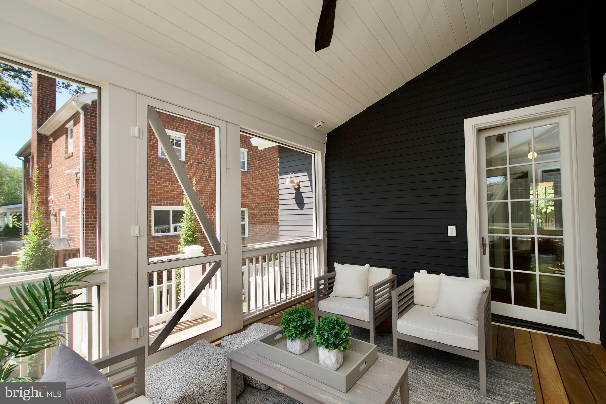 DEL RAY - Residential