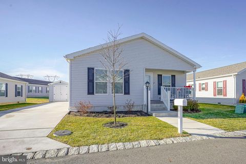 2019 CUMBERLAND COURT WILLIAMSTOWN NJ 08094