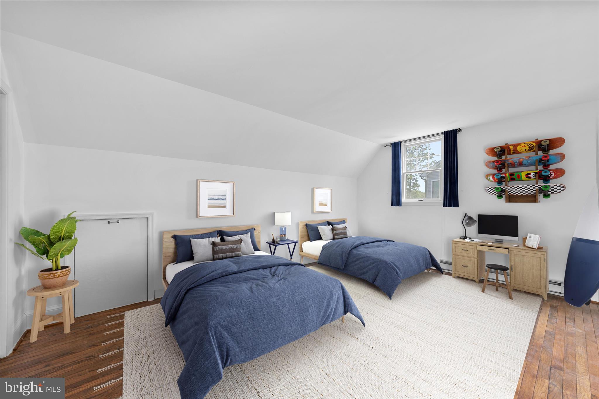 EDGEWATER ESTATES - Residential