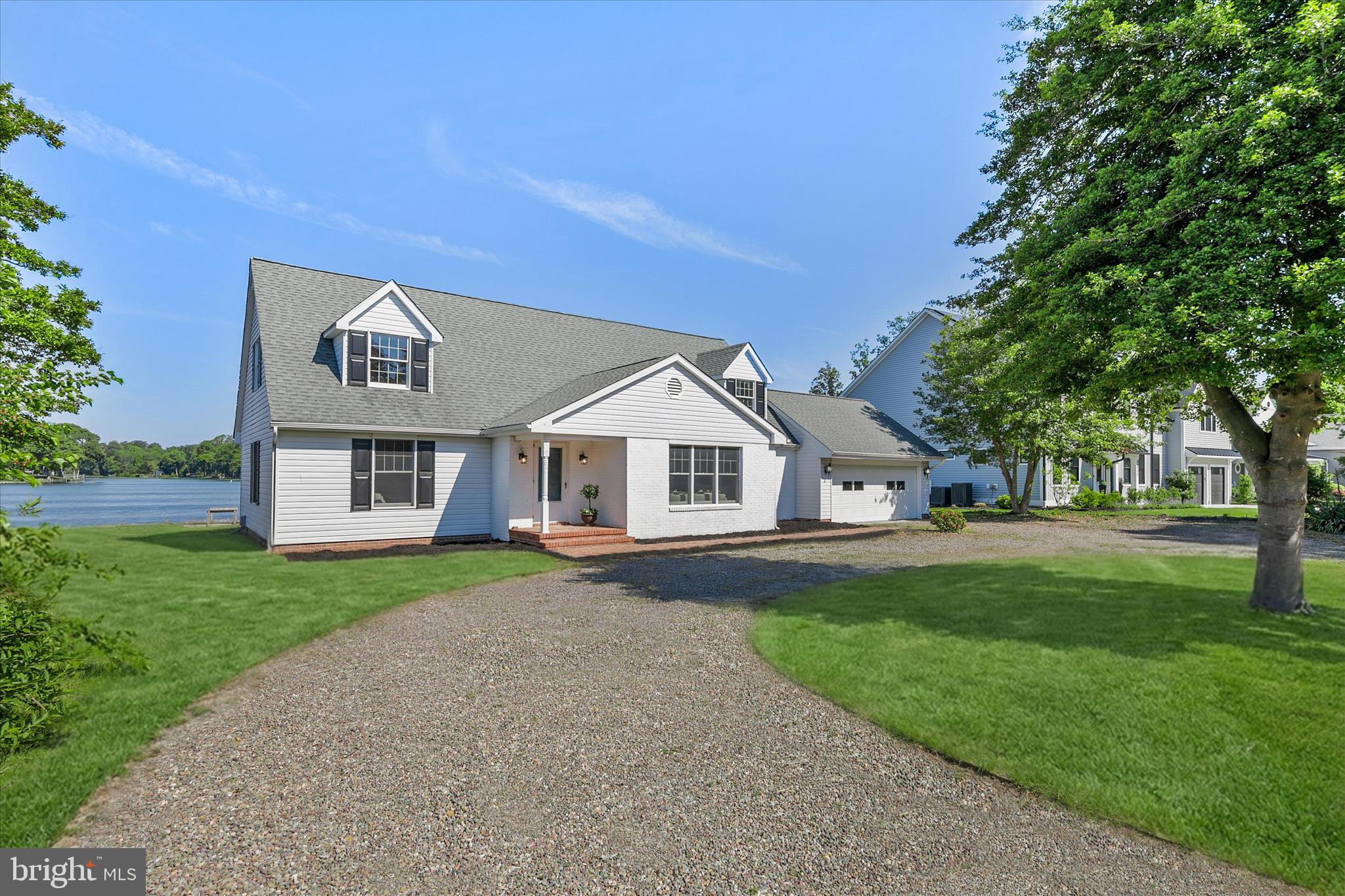 EDGEWATER ESTATES - Residential
