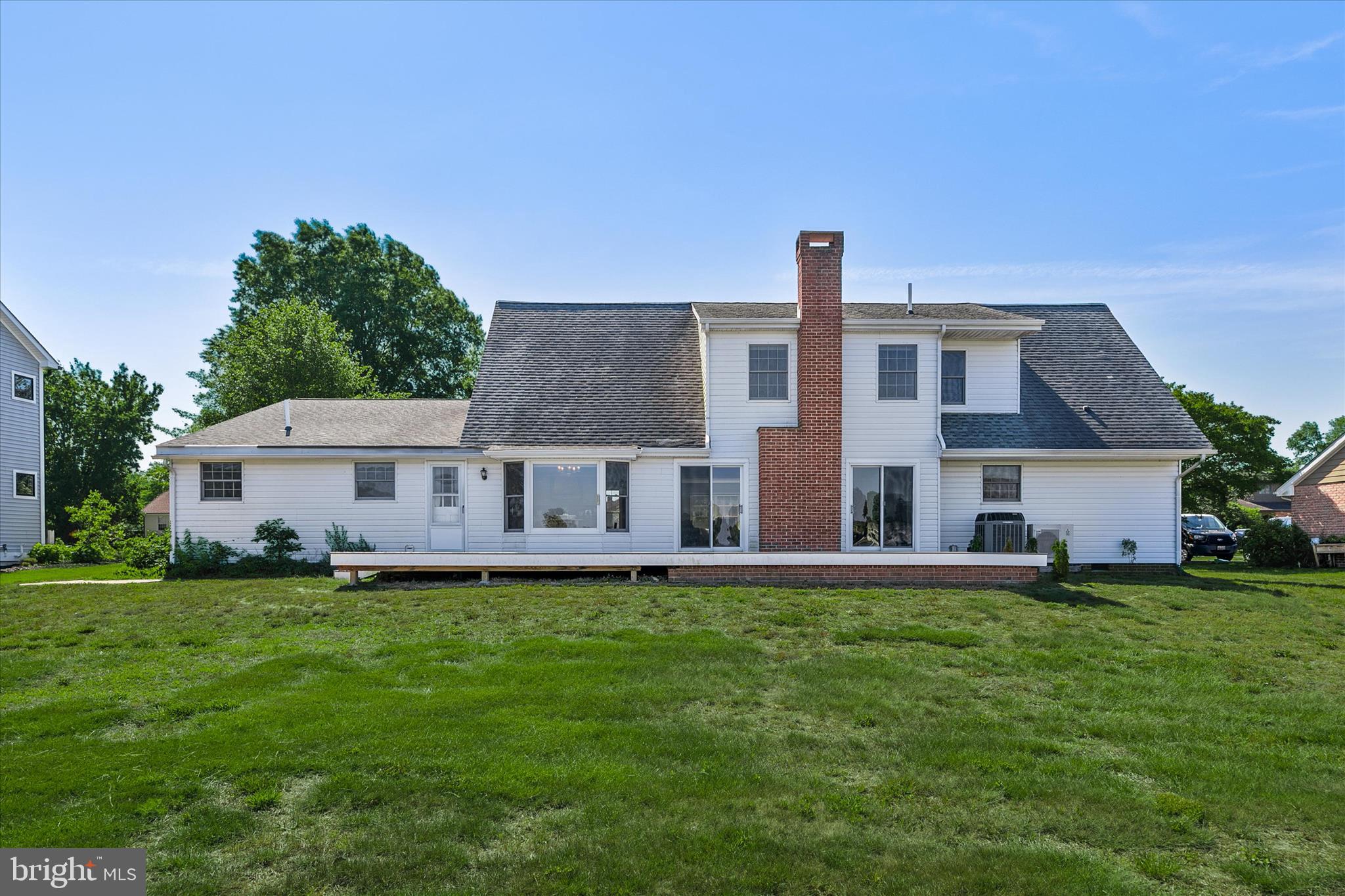 EDGEWATER ESTATES - Residential