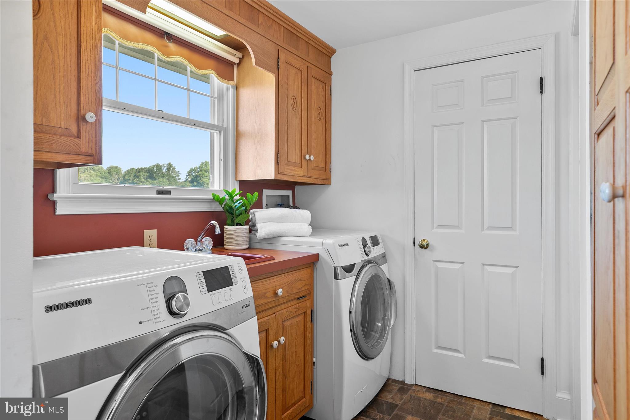 EDGEWATER ESTATES - Residential