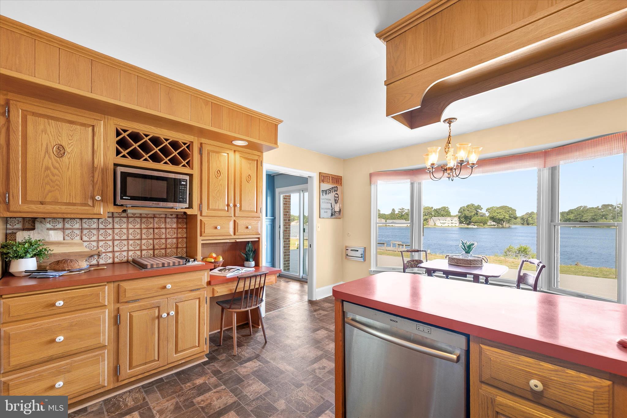 EDGEWATER ESTATES - Residential