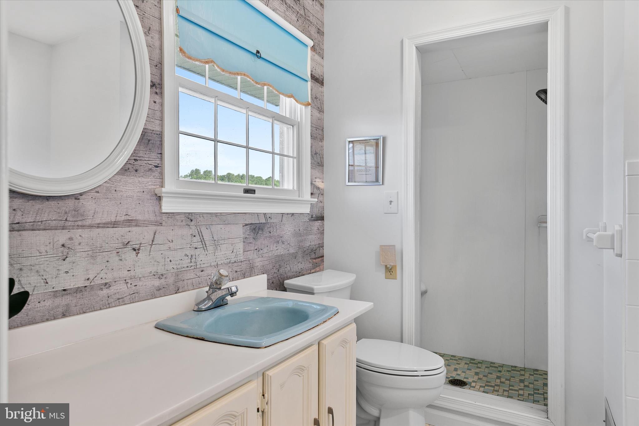 EDGEWATER ESTATES - Residential