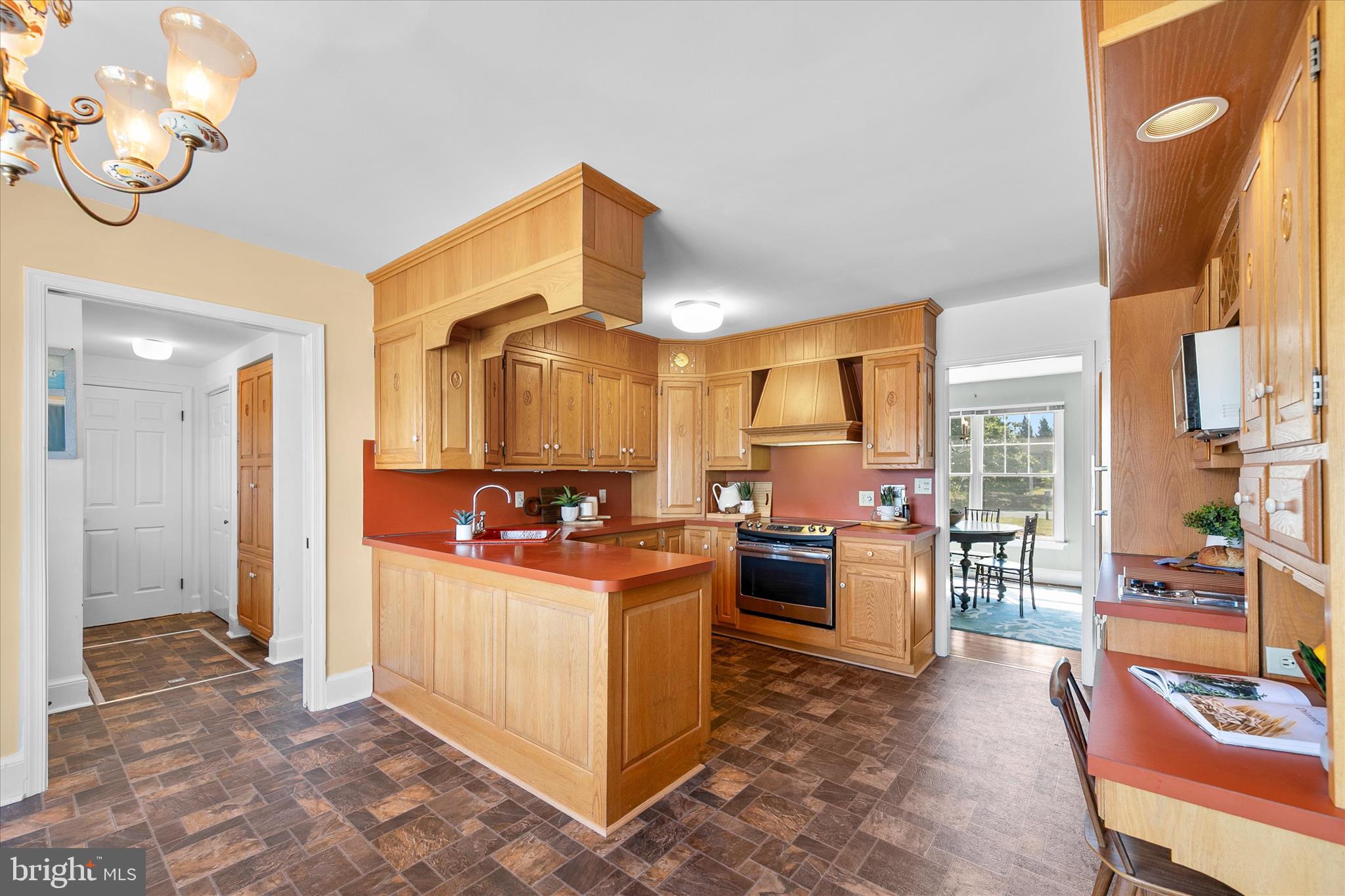 EDGEWATER ESTATES - Residential