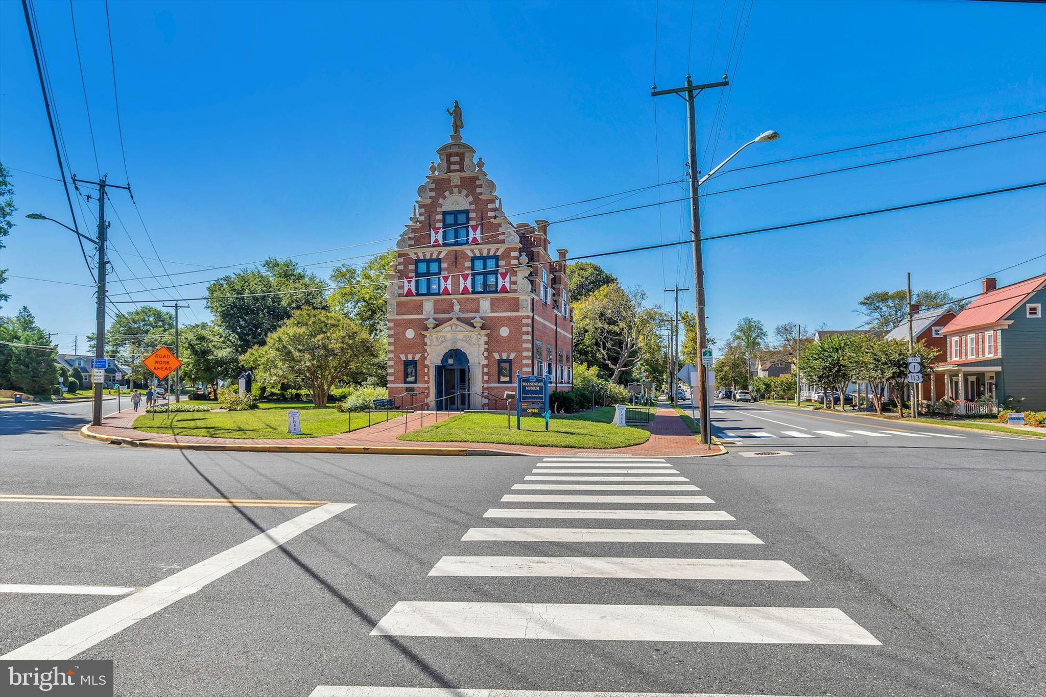 EDGEWATER ESTATES - Residential