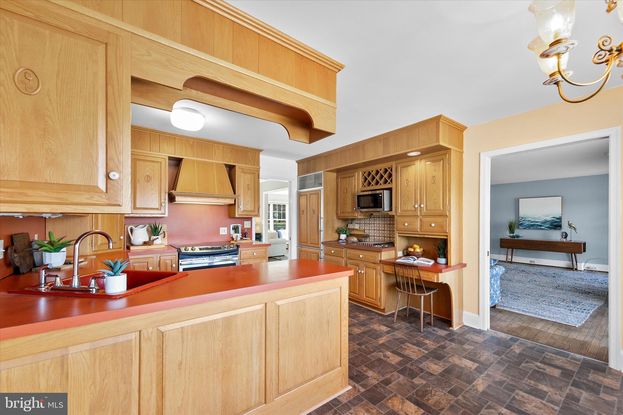 EDGEWATER ESTATES - Residential