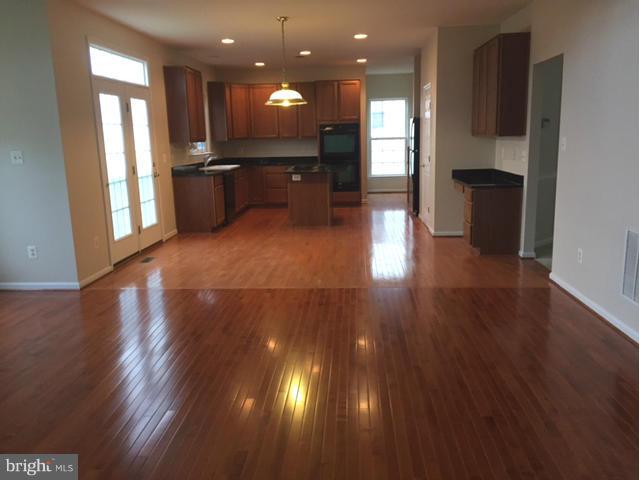 GLENKIRK ESTATES - Residential Lease