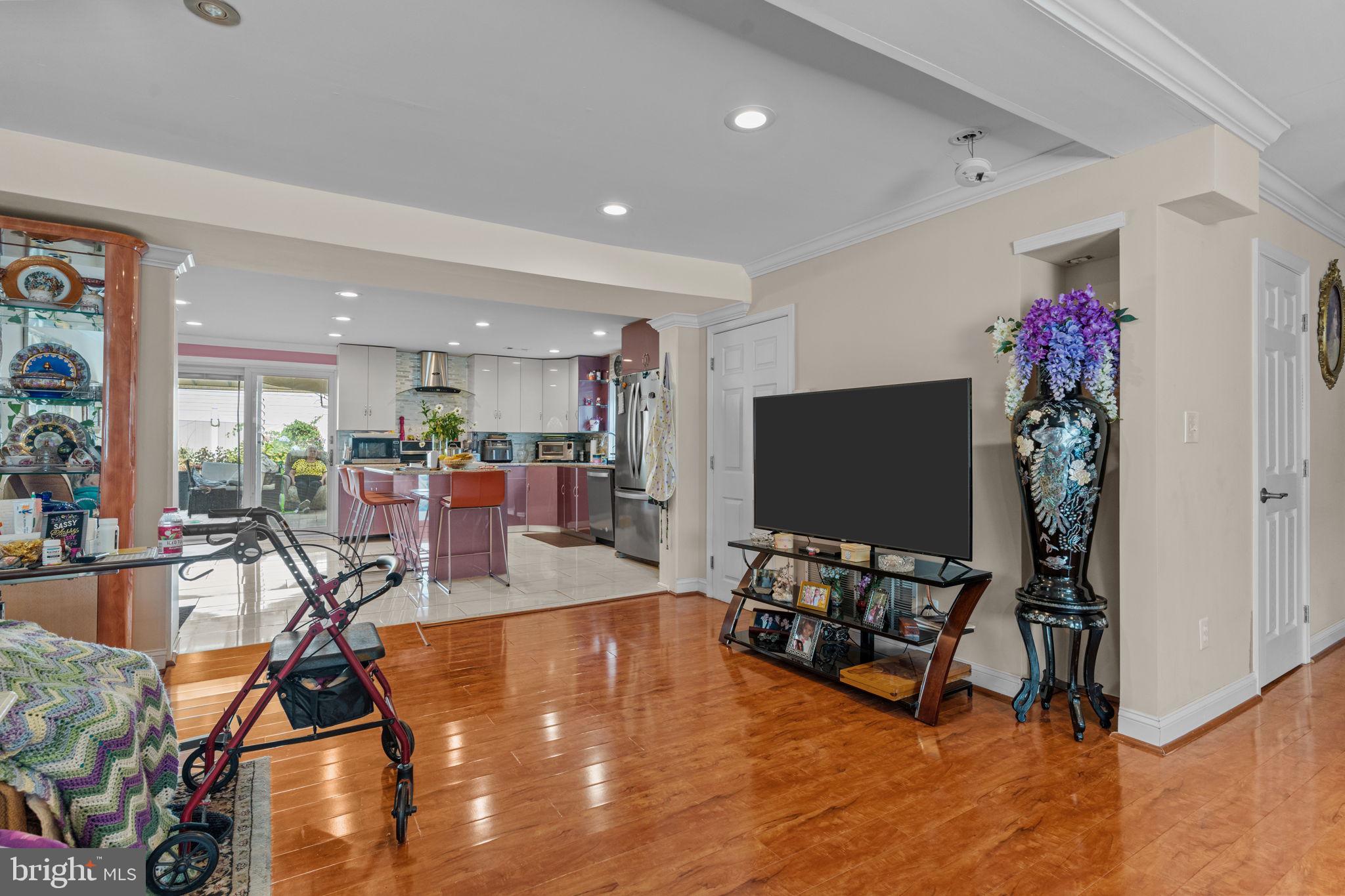 SOMERTON - Residential