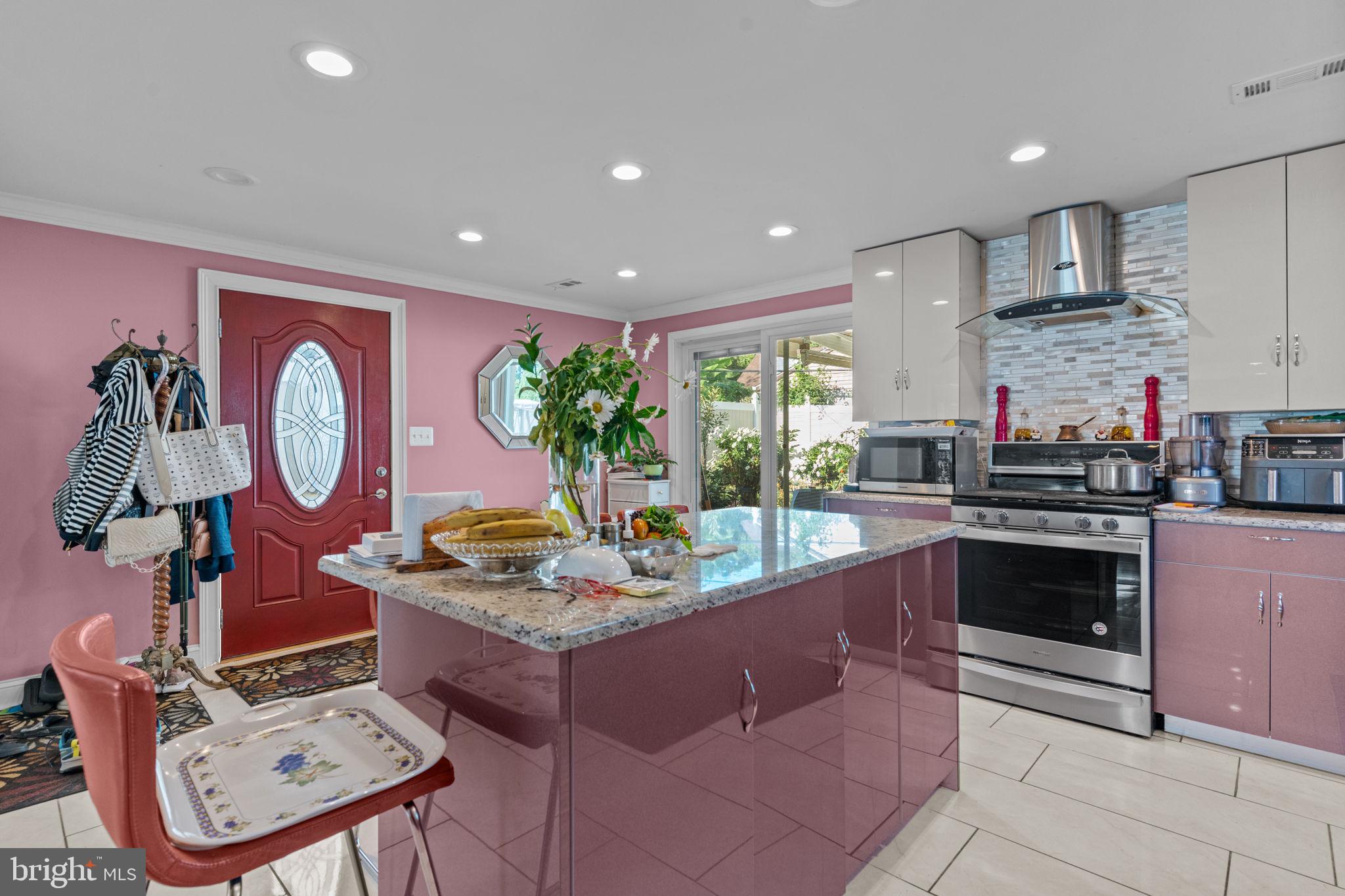 SOMERTON - Residential