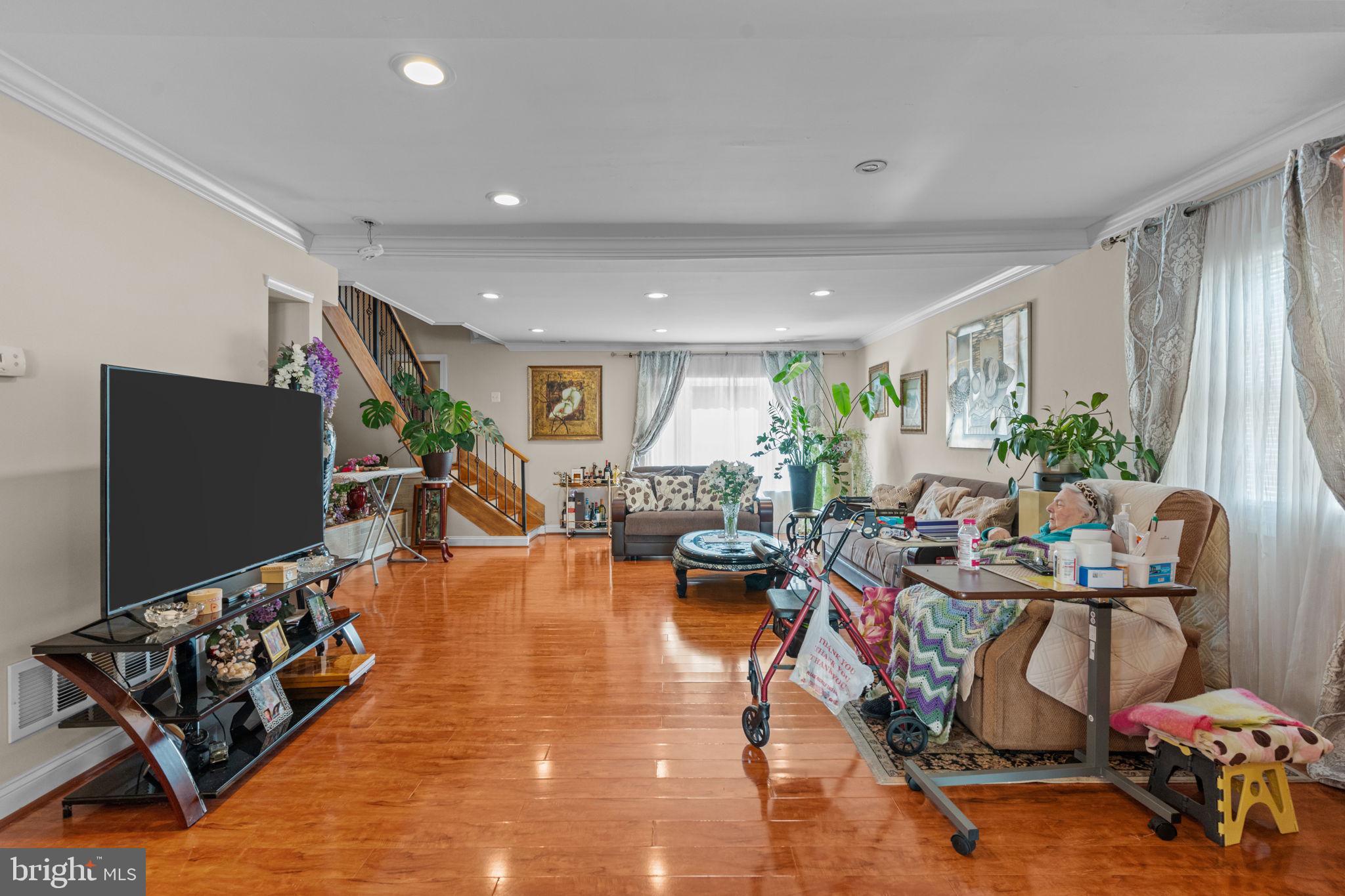 SOMERTON - Residential