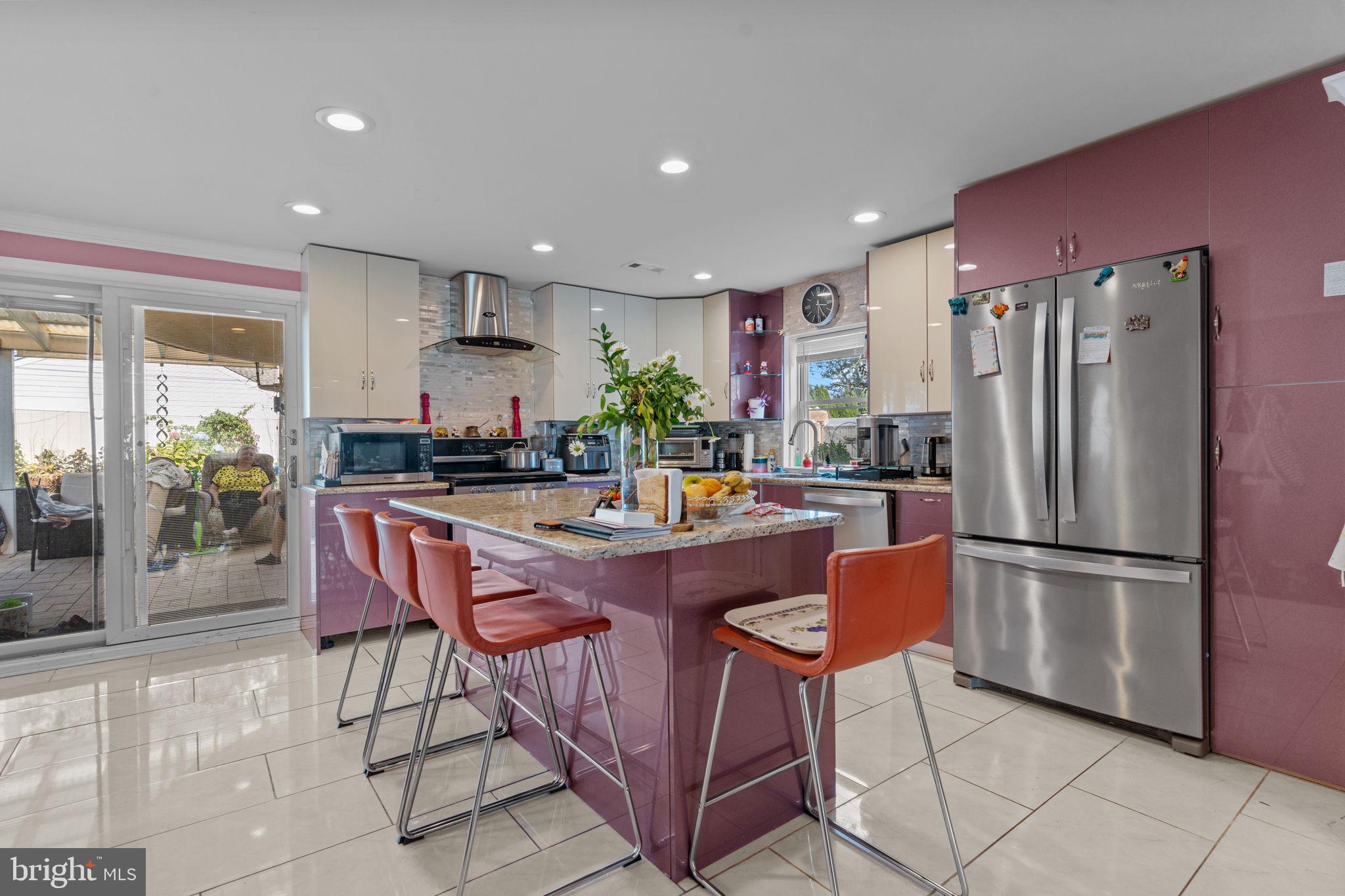 SOMERTON - Residential