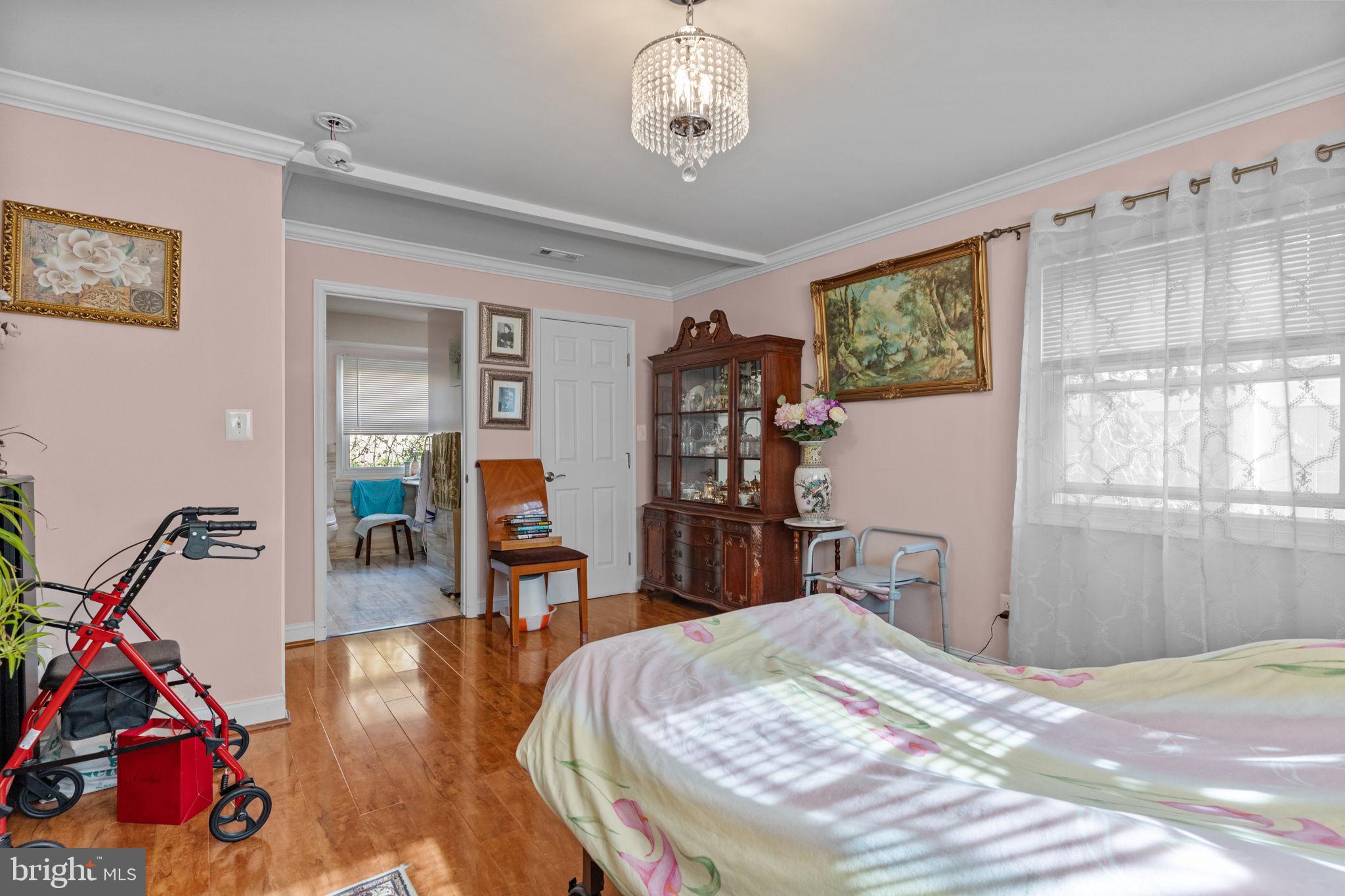 SOMERTON - Residential