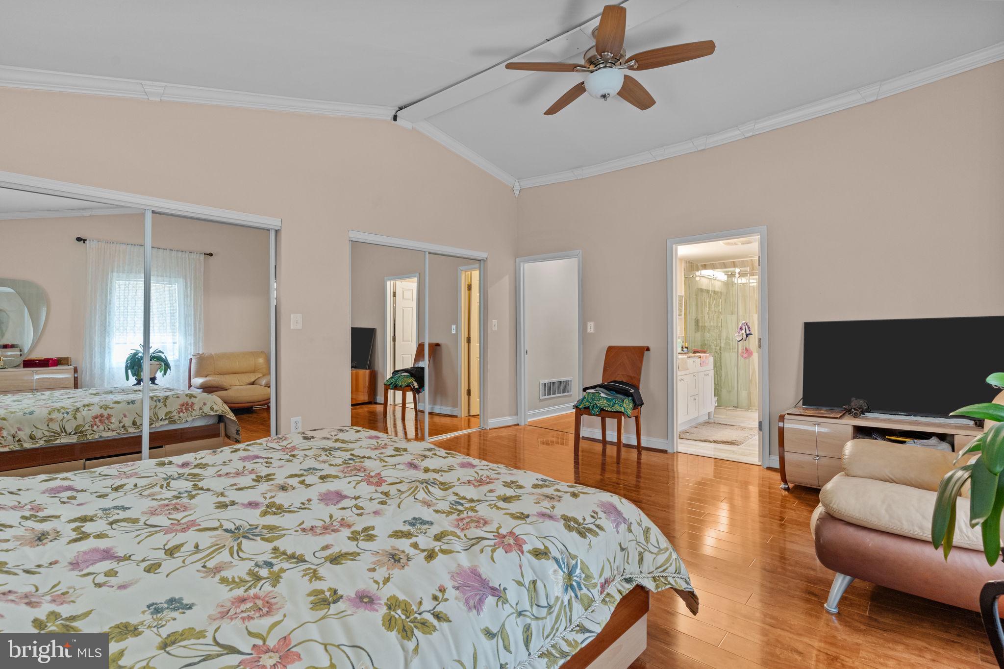 SOMERTON - Residential