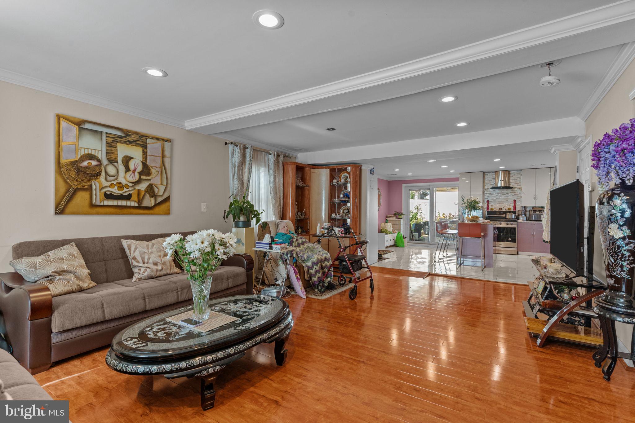 SOMERTON - Residential