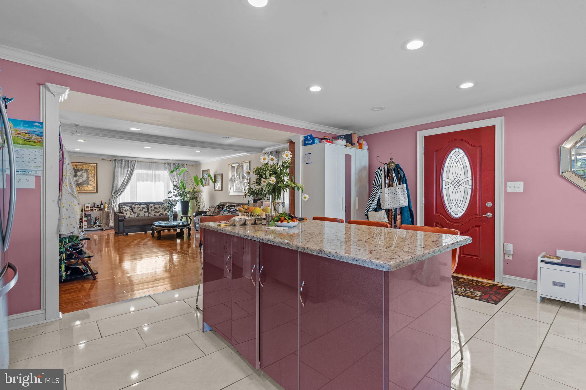 SOMERTON - Residential