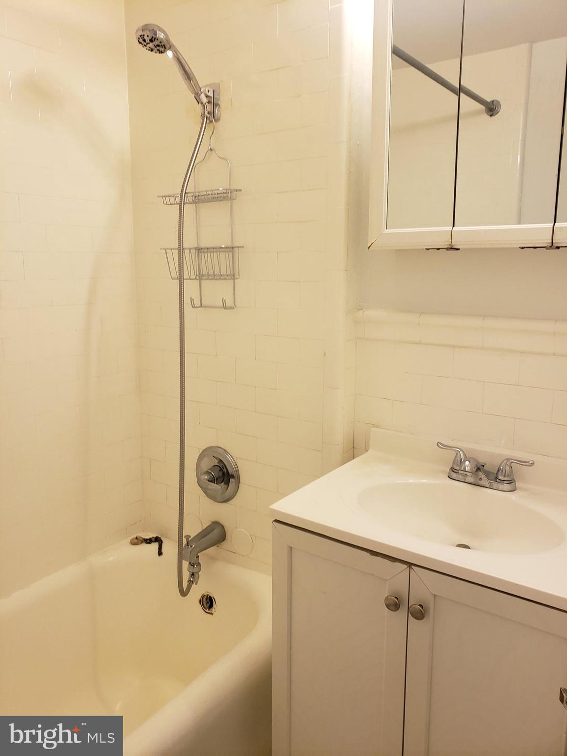 AVENUE OF THE ARTS - Residential Lease