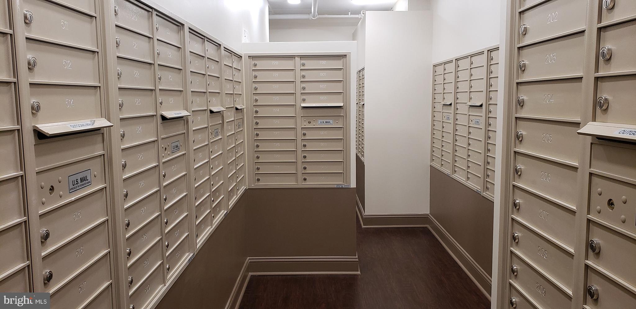 AVENUE OF THE ARTS - Residential Lease