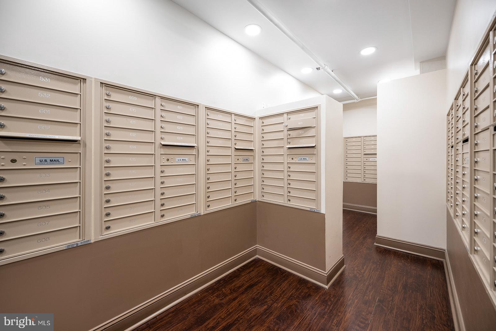 AVENUE OF THE ARTS - Residential Lease