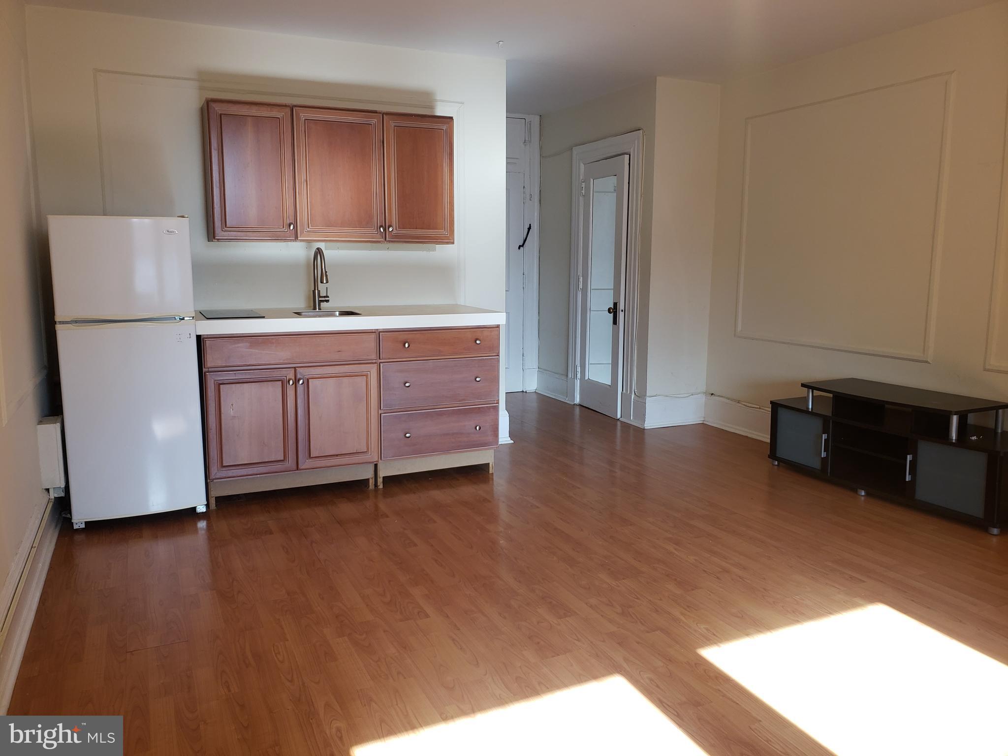 AVENUE OF THE ARTS - Residential Lease