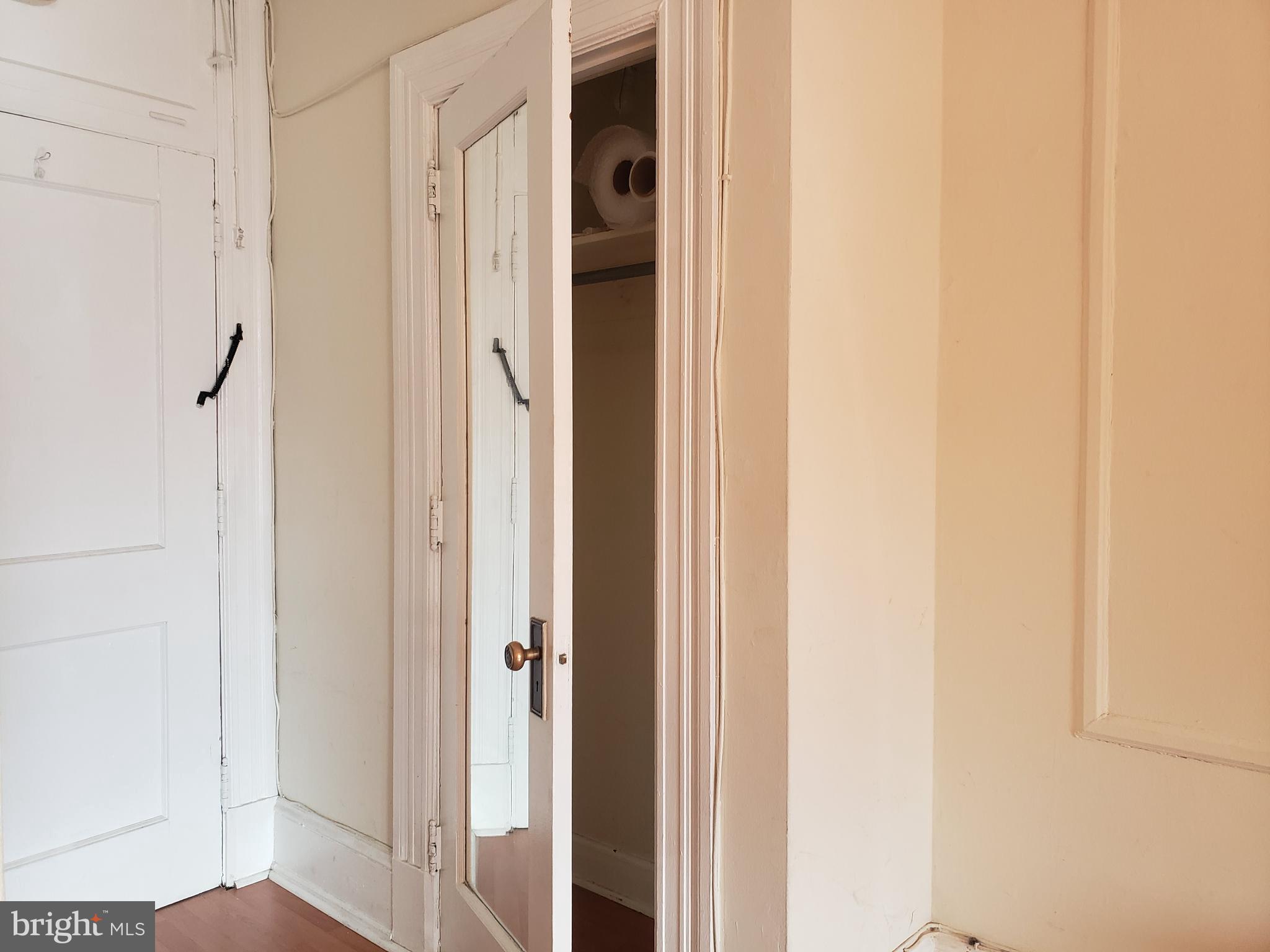 AVENUE OF THE ARTS - Residential Lease