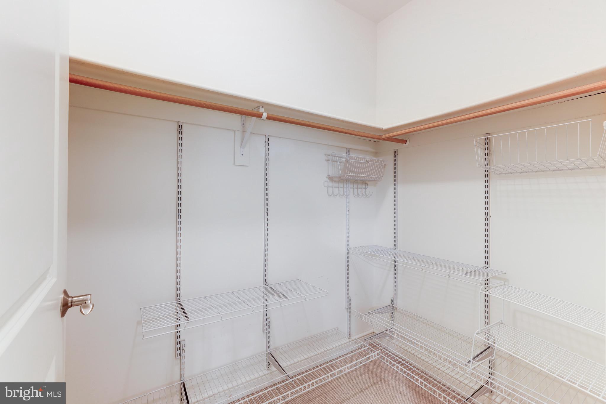 MIDTOWN AT RESTON TOWN CENTER - Residential