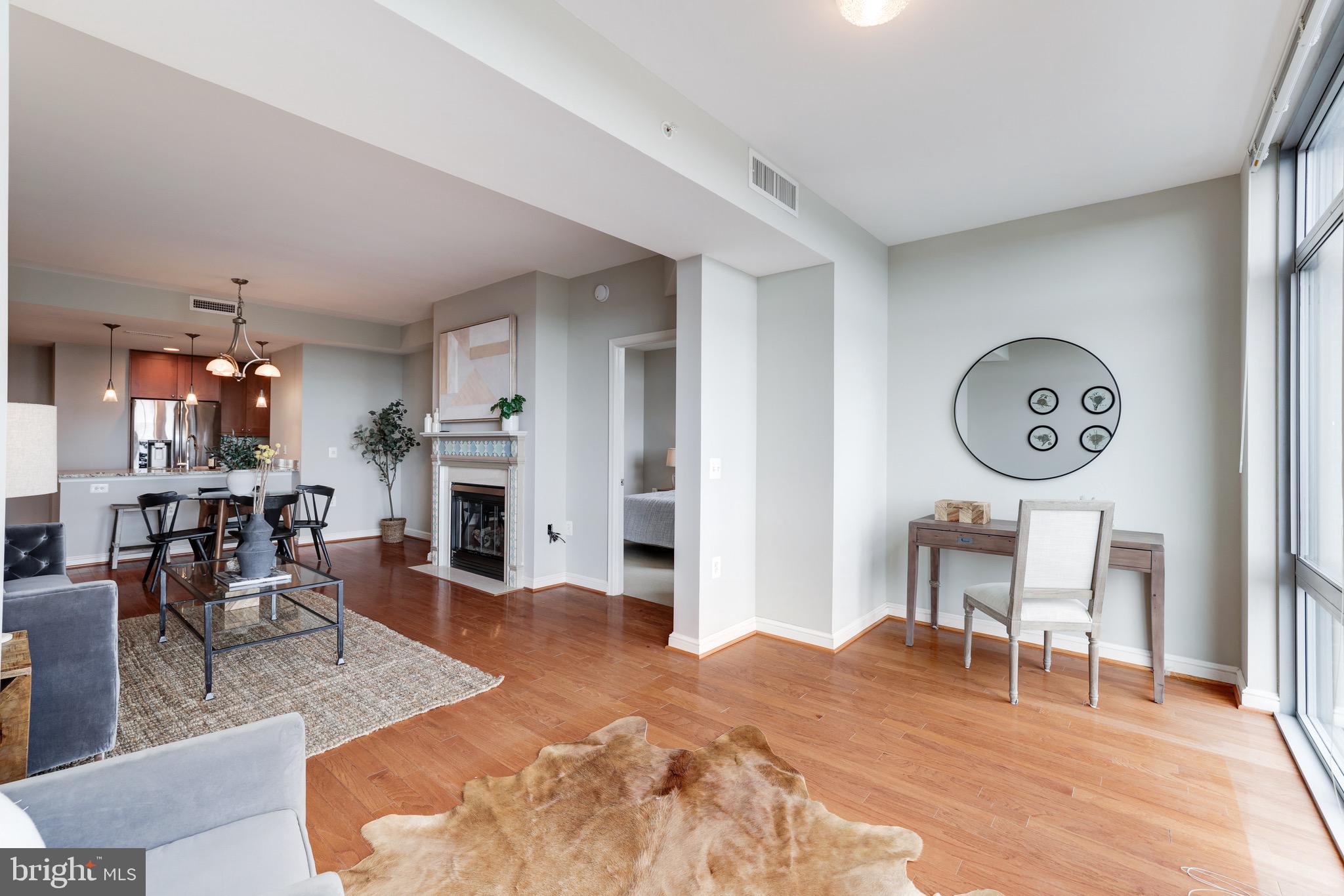 MIDTOWN AT RESTON TOWN CENTER - Residential