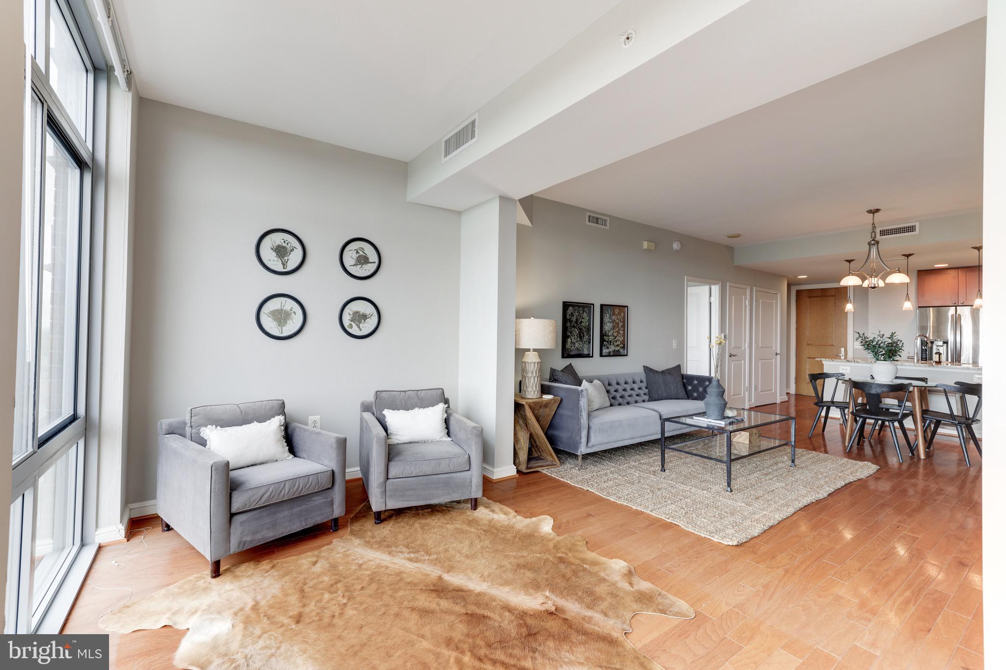 MIDTOWN AT RESTON TOWN CENTER - Residential