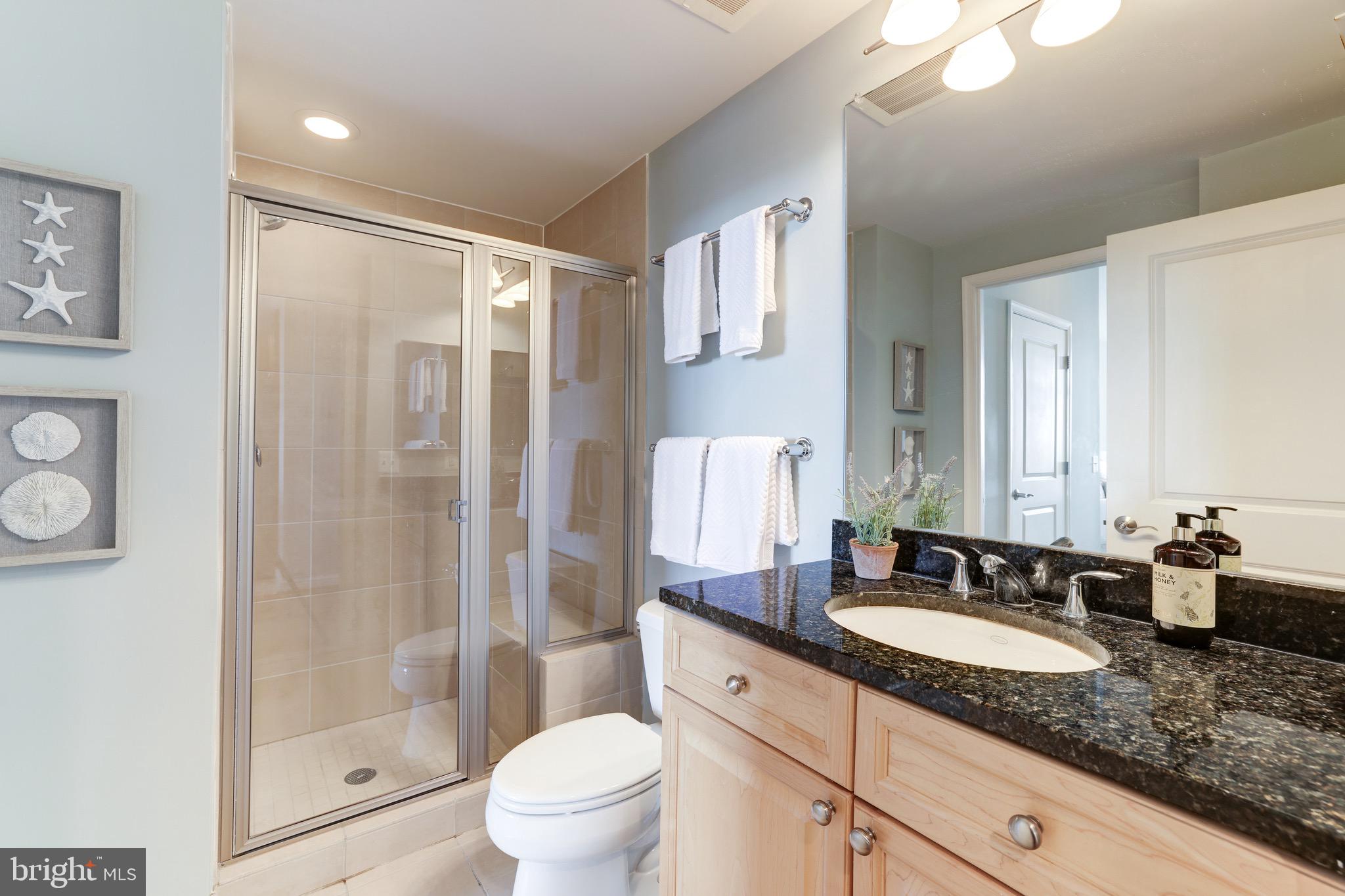 MIDTOWN AT RESTON TOWN CENTER - Residential