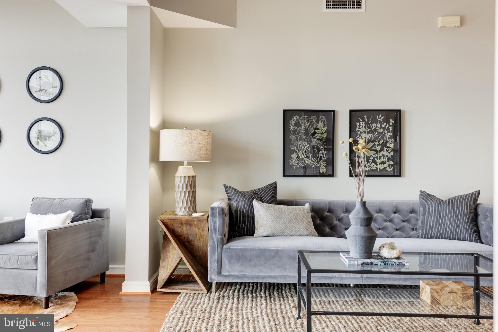 MIDTOWN AT RESTON TOWN CENTER - Residential