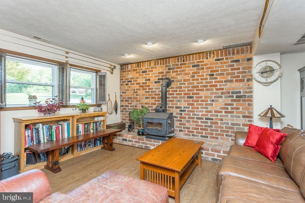 BELMONT ESTATES - Residential