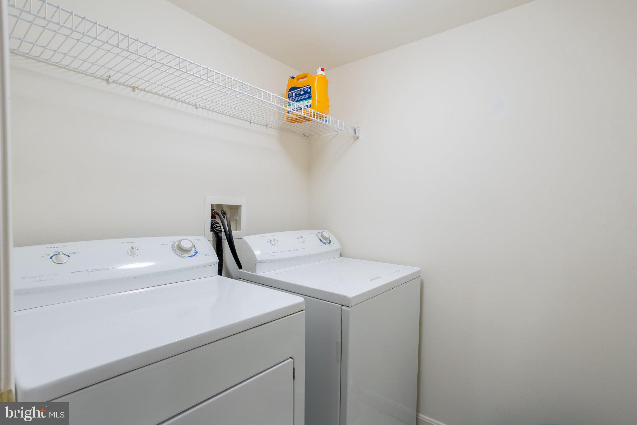 APPLEGATE NORTH - Residential