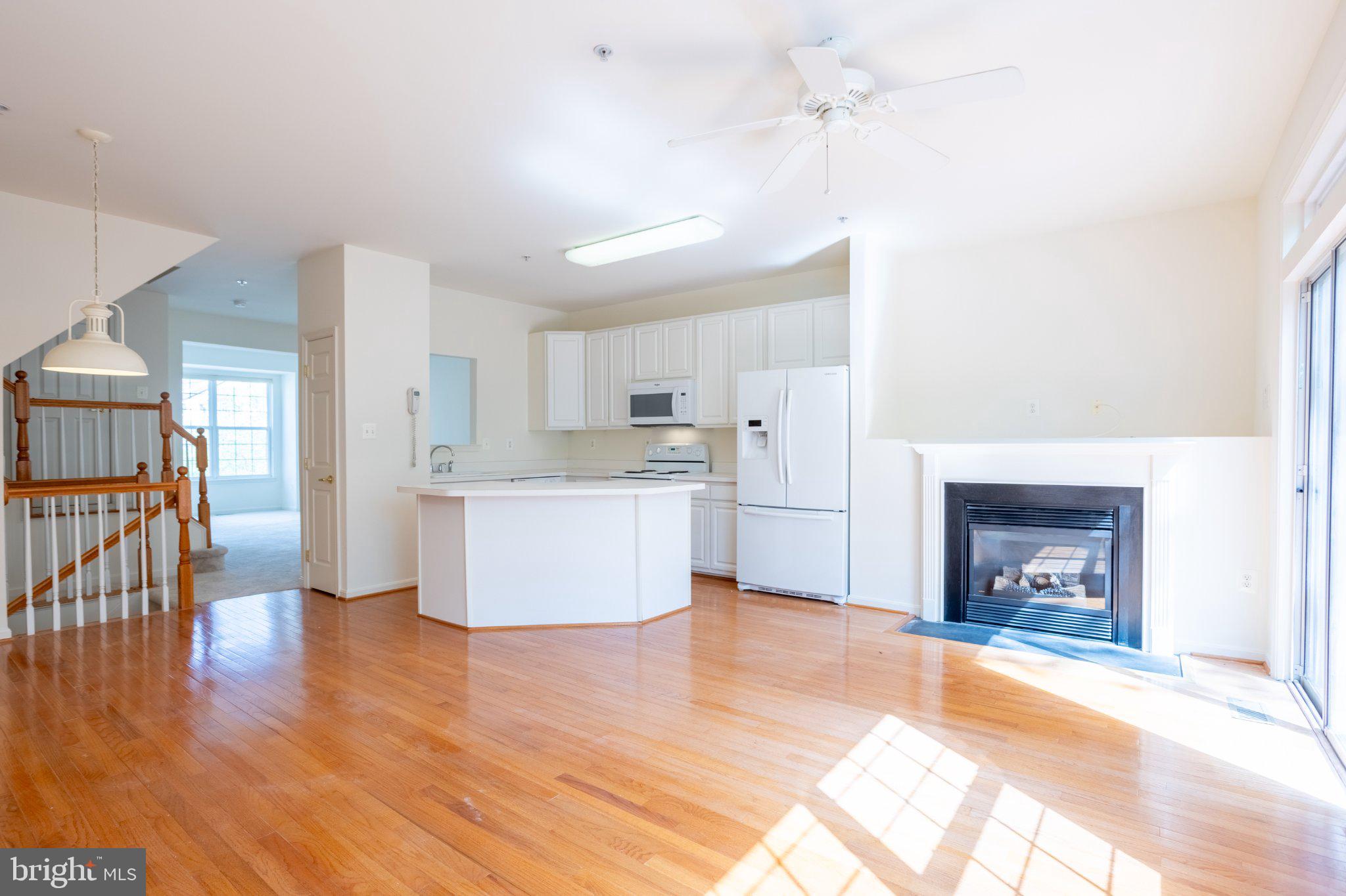 APPLEGATE NORTH - Residential