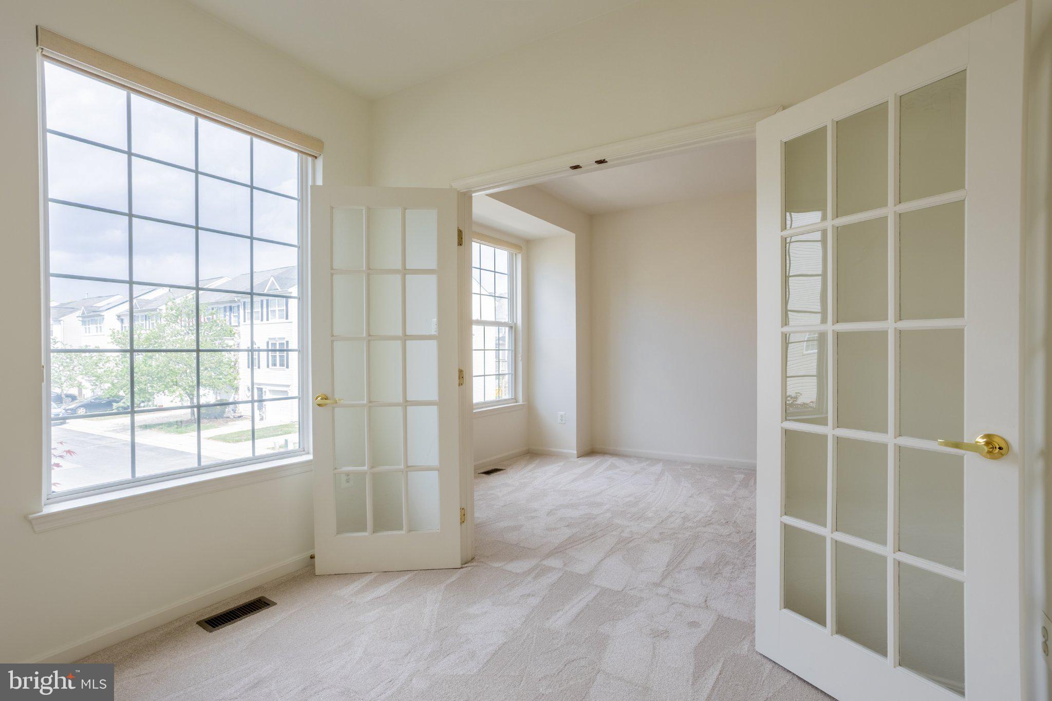 APPLEGATE NORTH - Residential