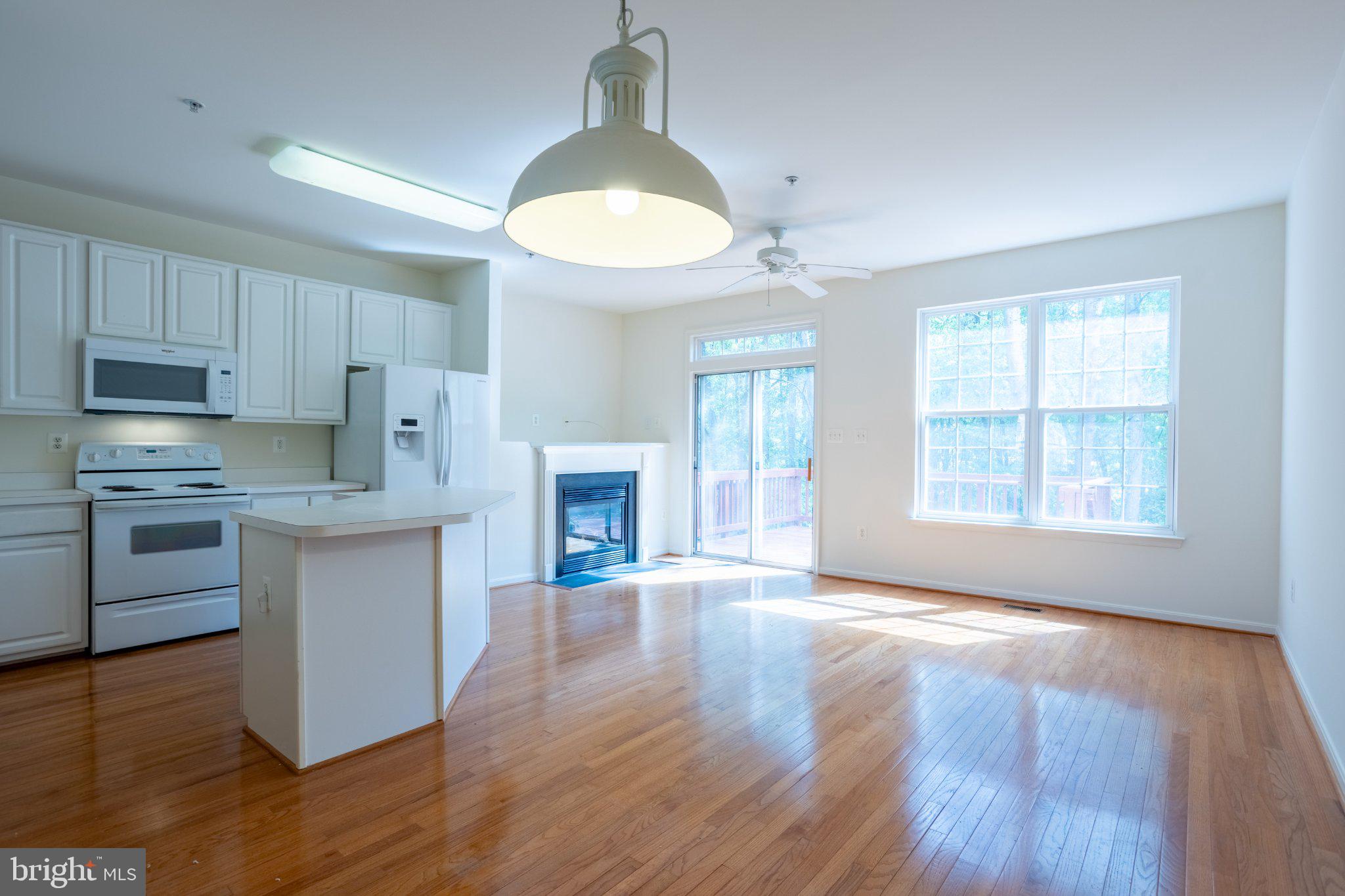 APPLEGATE NORTH - Residential