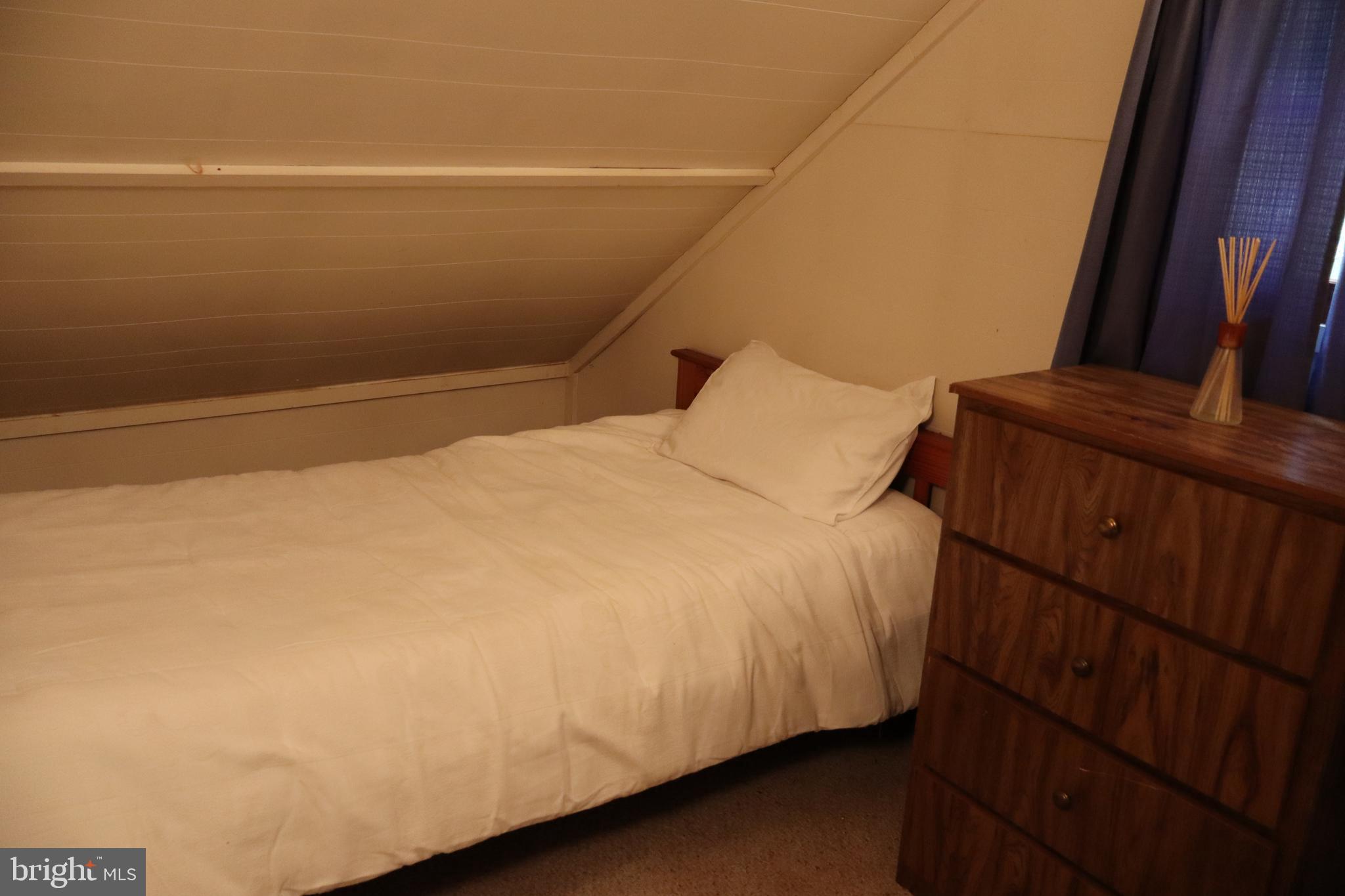 BROAD RUN RD - Residential