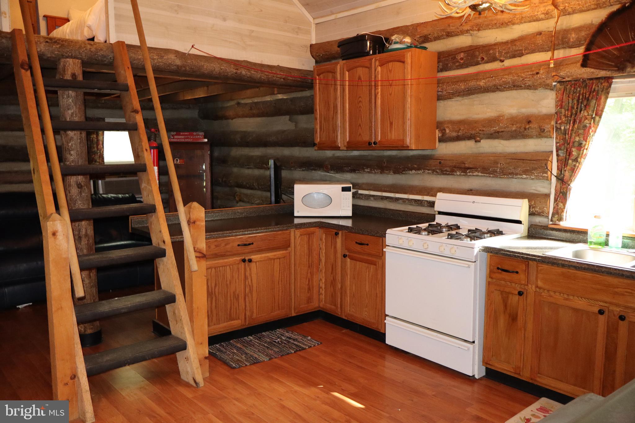 BROAD RUN RD - Residential