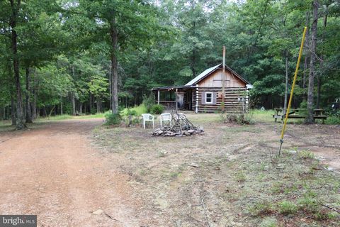 418 R & R RIDGE RD BRANDYWINE WV 26802